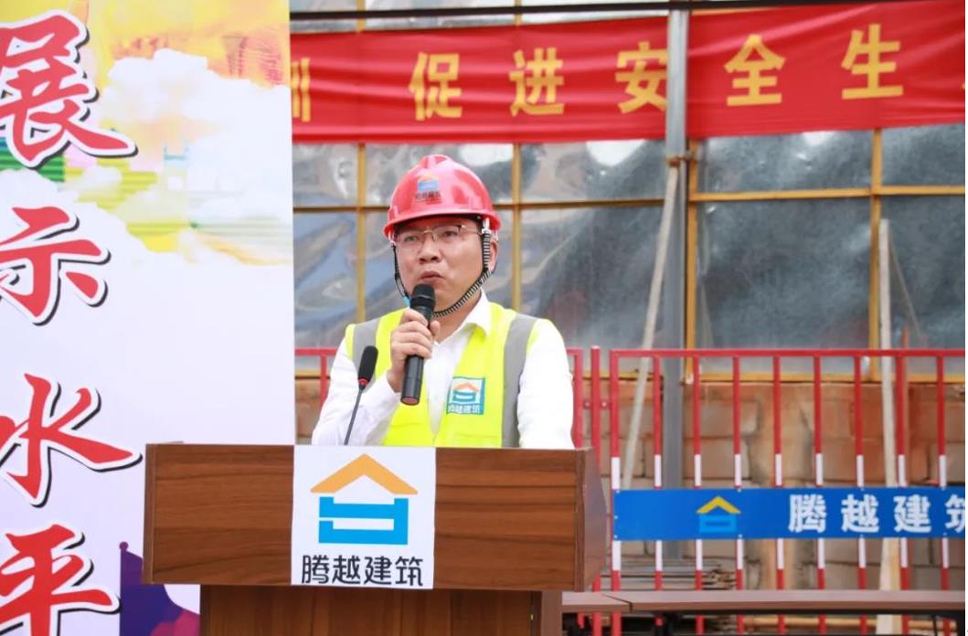先鋒人物|實干為先，當好“突圍”帶頭人