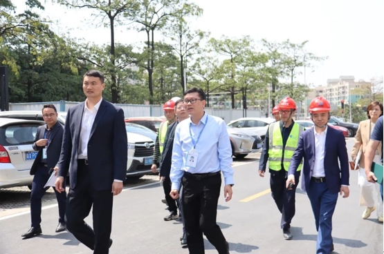北滘鎮黨委書記、鎮長王德華前往騰越建科集團佛肇分公司重點項目調研